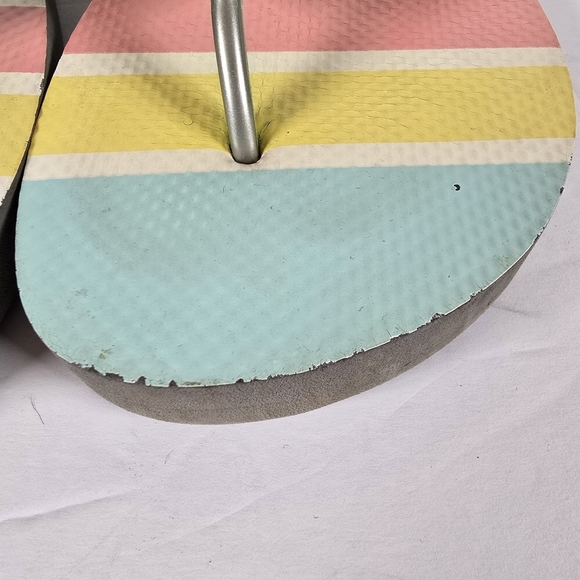 Brighton Colorful Striped Flip Flops With Gems On Top Of Sandals Size 10 Summer - Picture 6 of 9